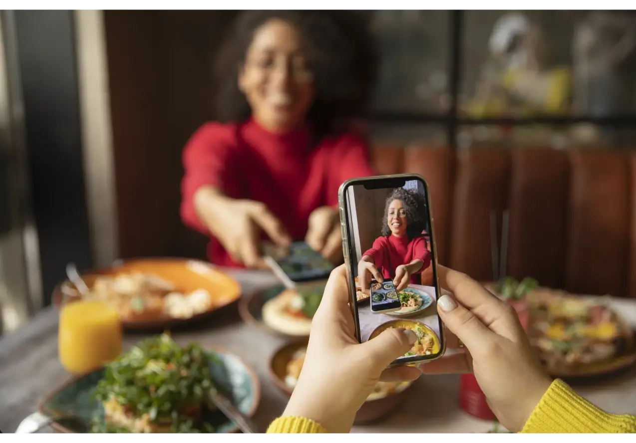 Captar clientes a través de creadores de contenido e influencers locales